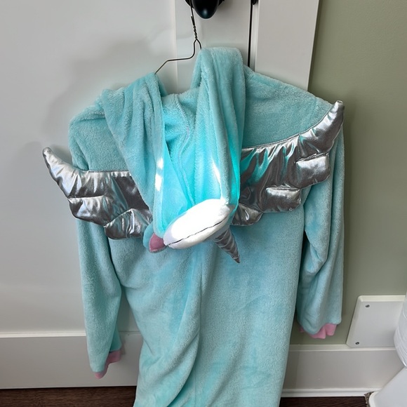 Unicorn costume good condition - Picture 2 of 5